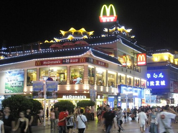 商業(yè)街夜間照明工程設(shè)計應(yīng)該怎么做？