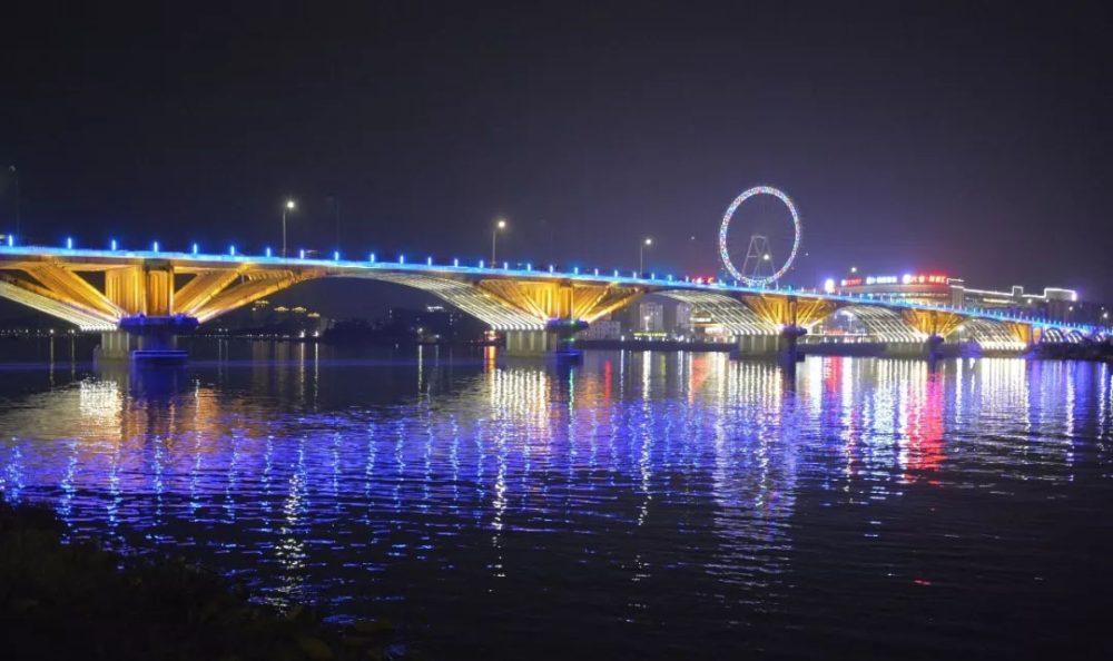 商業(yè)建筑亮化設(shè)計(jì)的核心要素是什么？
